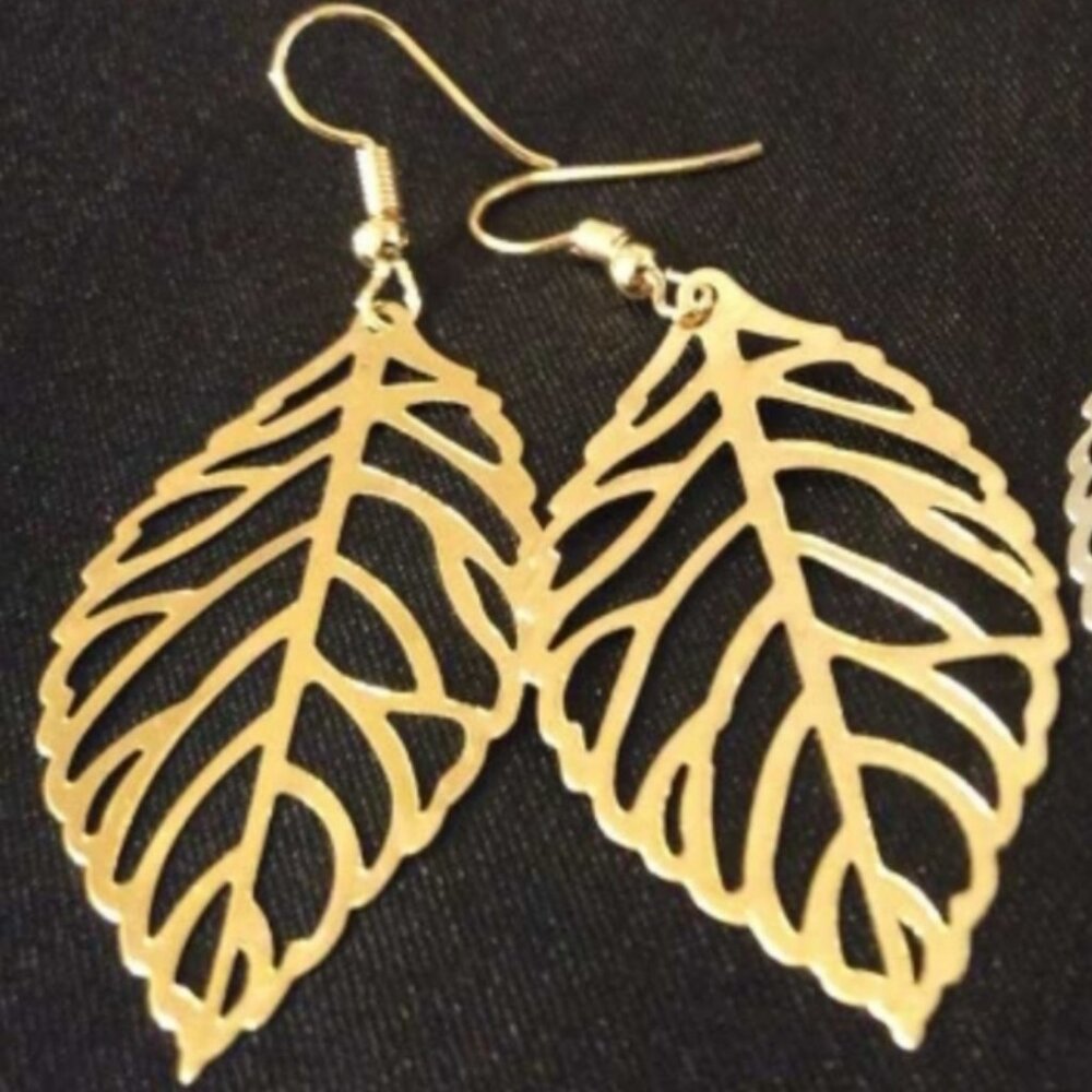 Drop Leaf Earrings